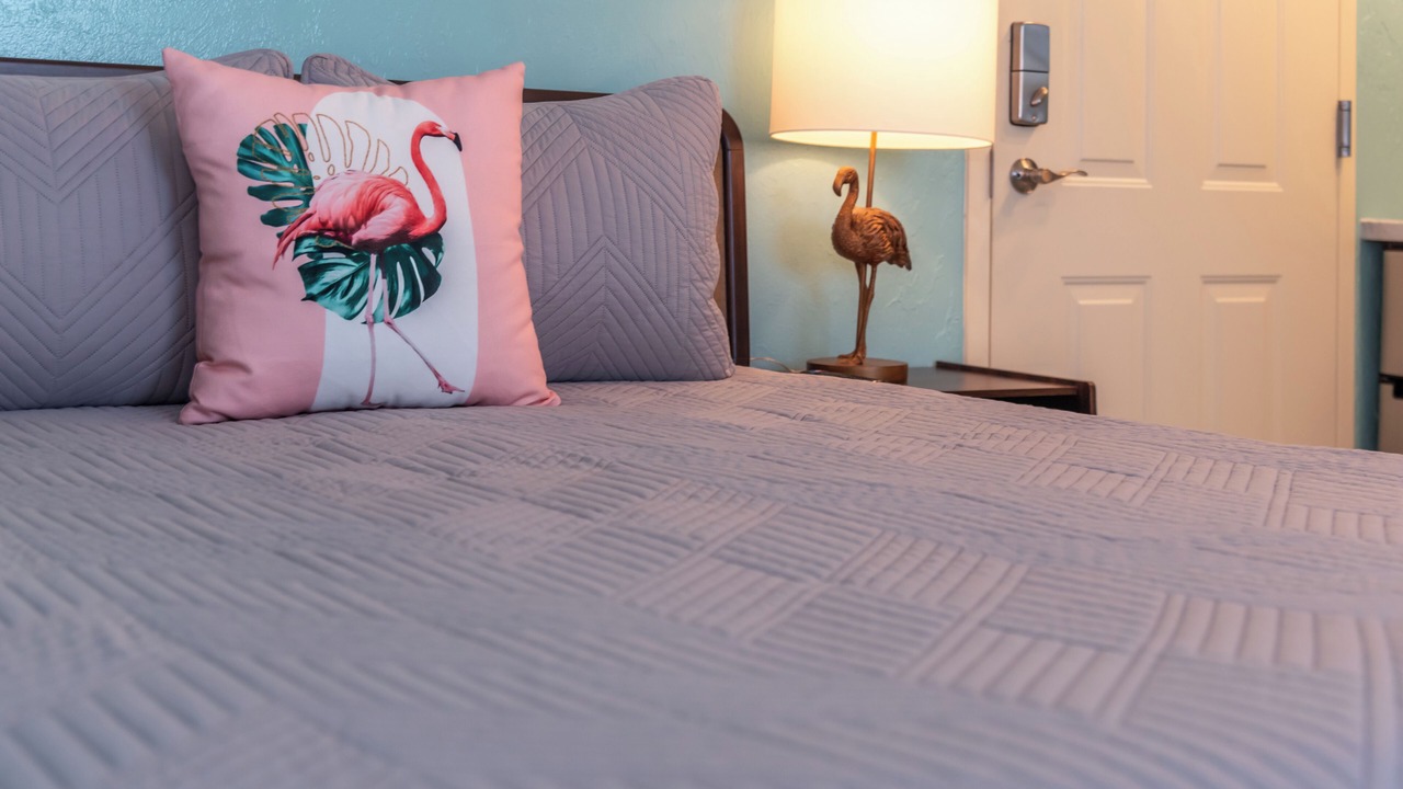 Photo of Bedroom in Mid Island