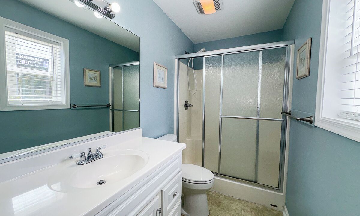 Photo of Bathroom in Carolina Dunes