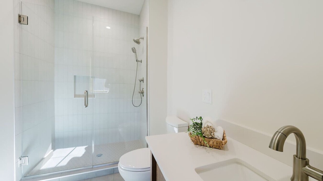 Photo of Bathroom in Old Fort