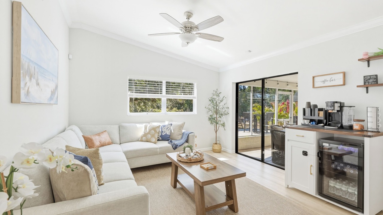 Photo of Livingroom in Lake Sarasota