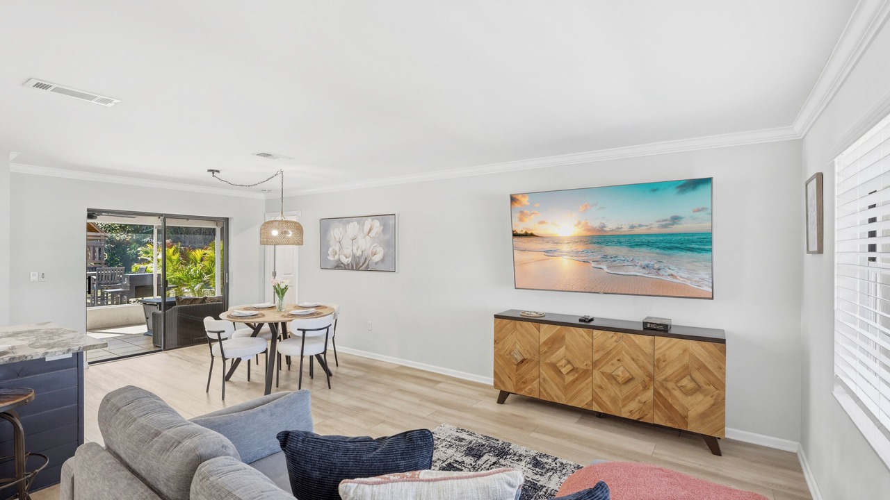 Photo of Livingroom in Lake Sarasota