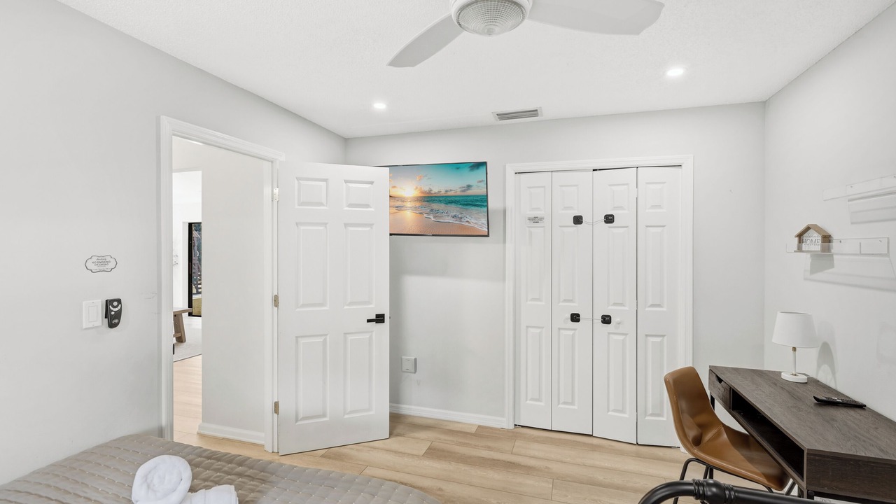 Photo of Bedroom in Lake Sarasota