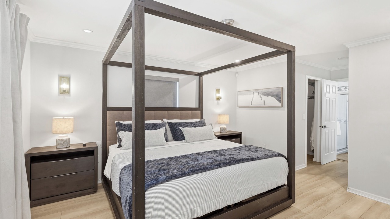 Photo of Bedroom in Lake Sarasota