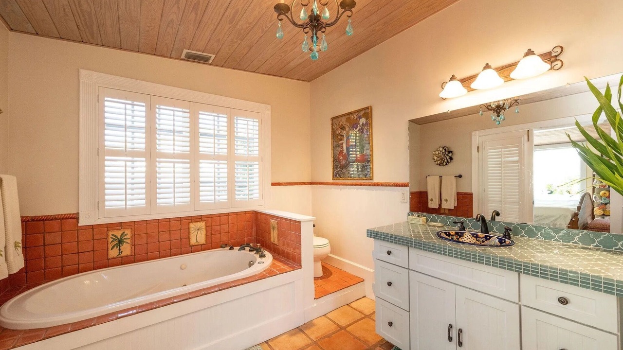 Photo of Bathroom in New Town