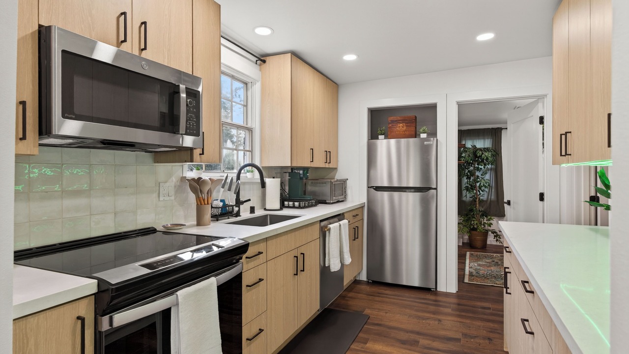Photo of Kitchen in White Center