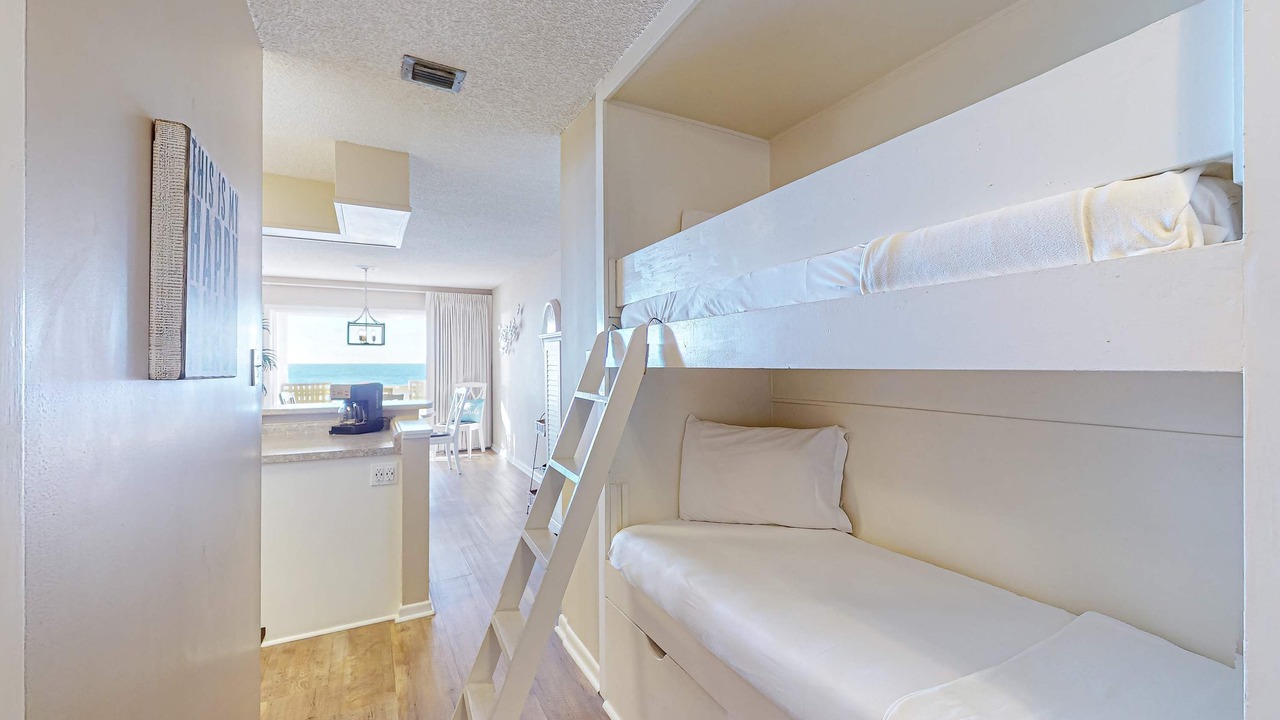 Photo of Bedroom in Fort Bay