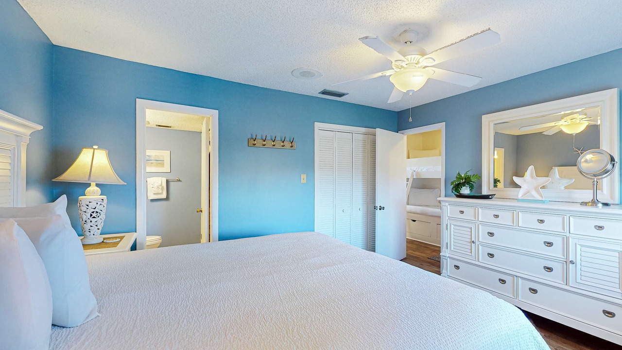 Photo of Bedroom in Fort Bay