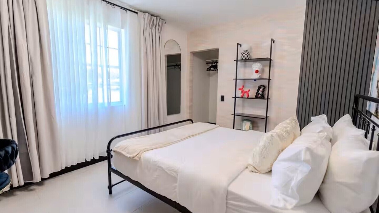 Photo of Bedroom in Edgewood
