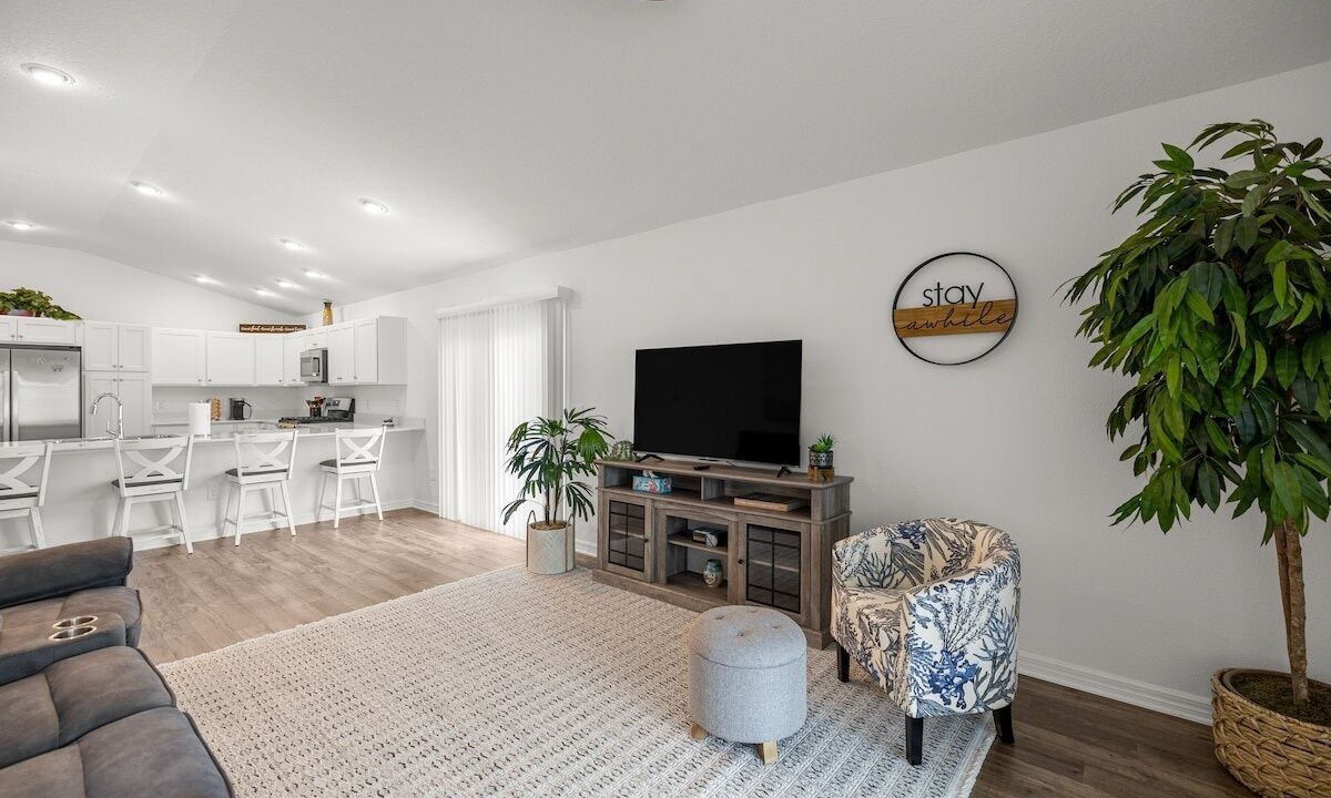 Photo of Livingroom in Sumter County