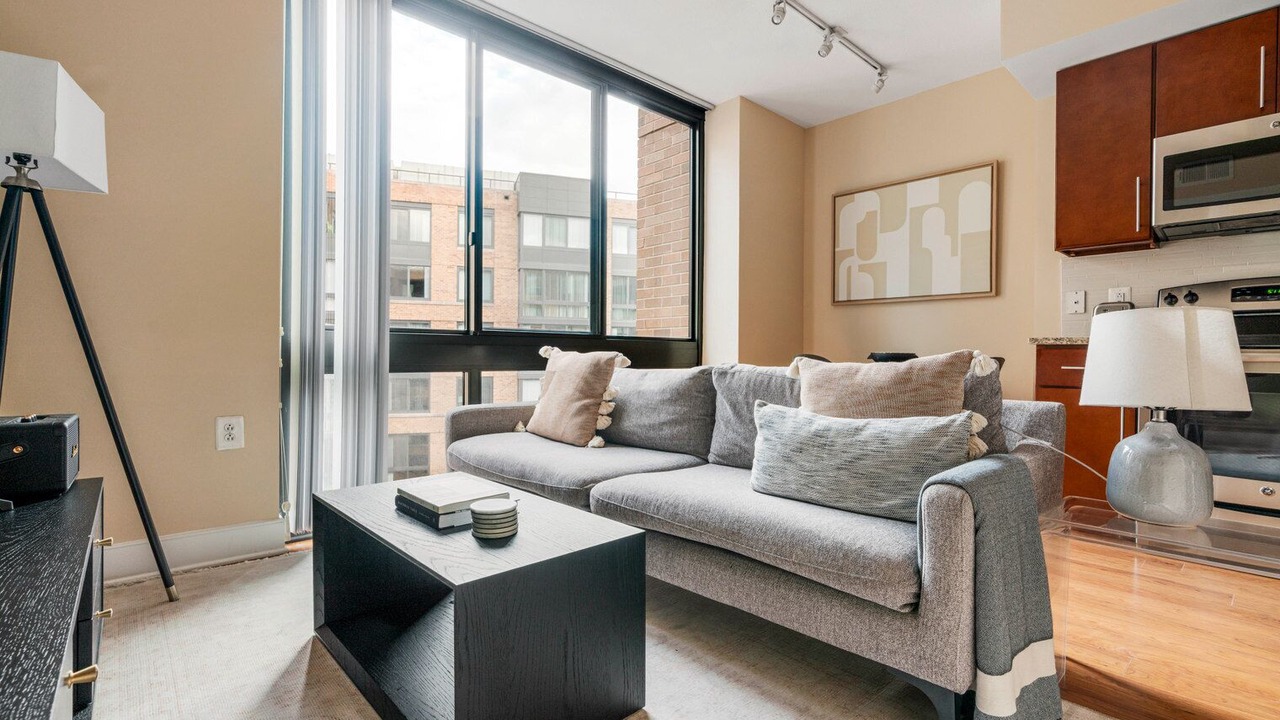 Photo of Livingroom in Mount Vernon Triangle