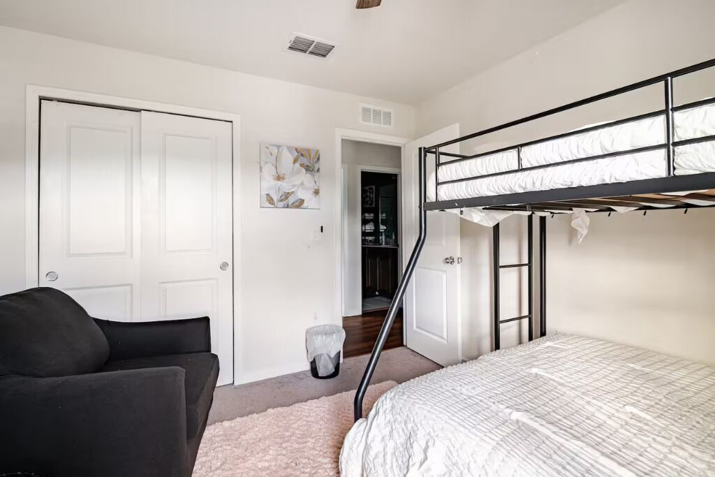 Photo of Bedroom in Wesley Chapel South