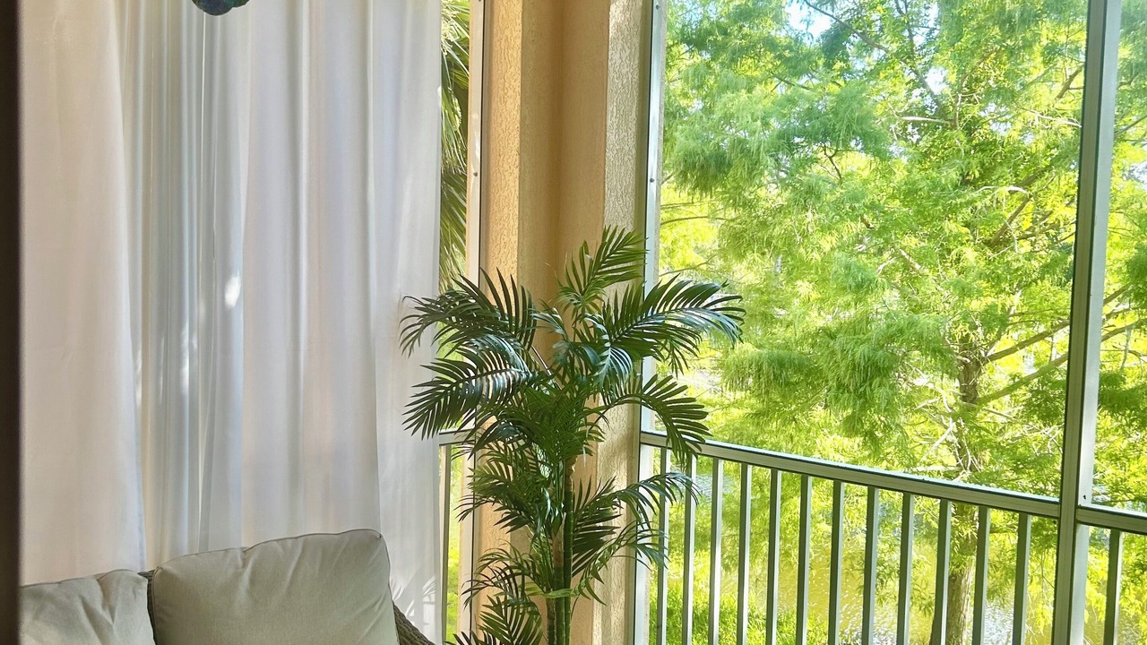 Photo of Livingroom in Palmer Ranch