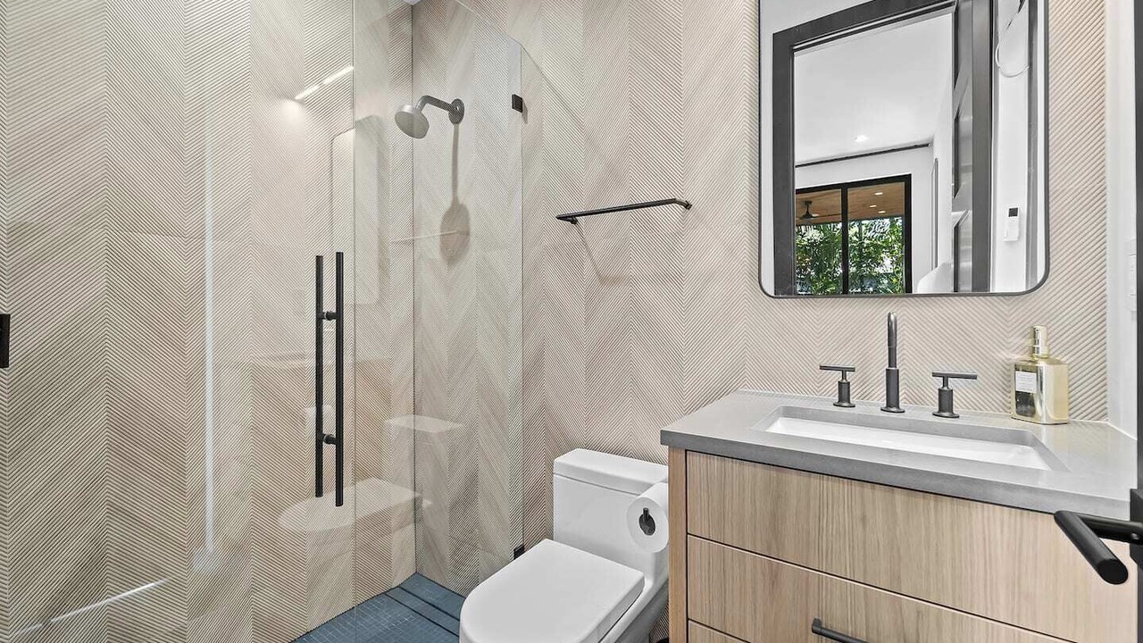 Photo of Bathroom in Victoria Park