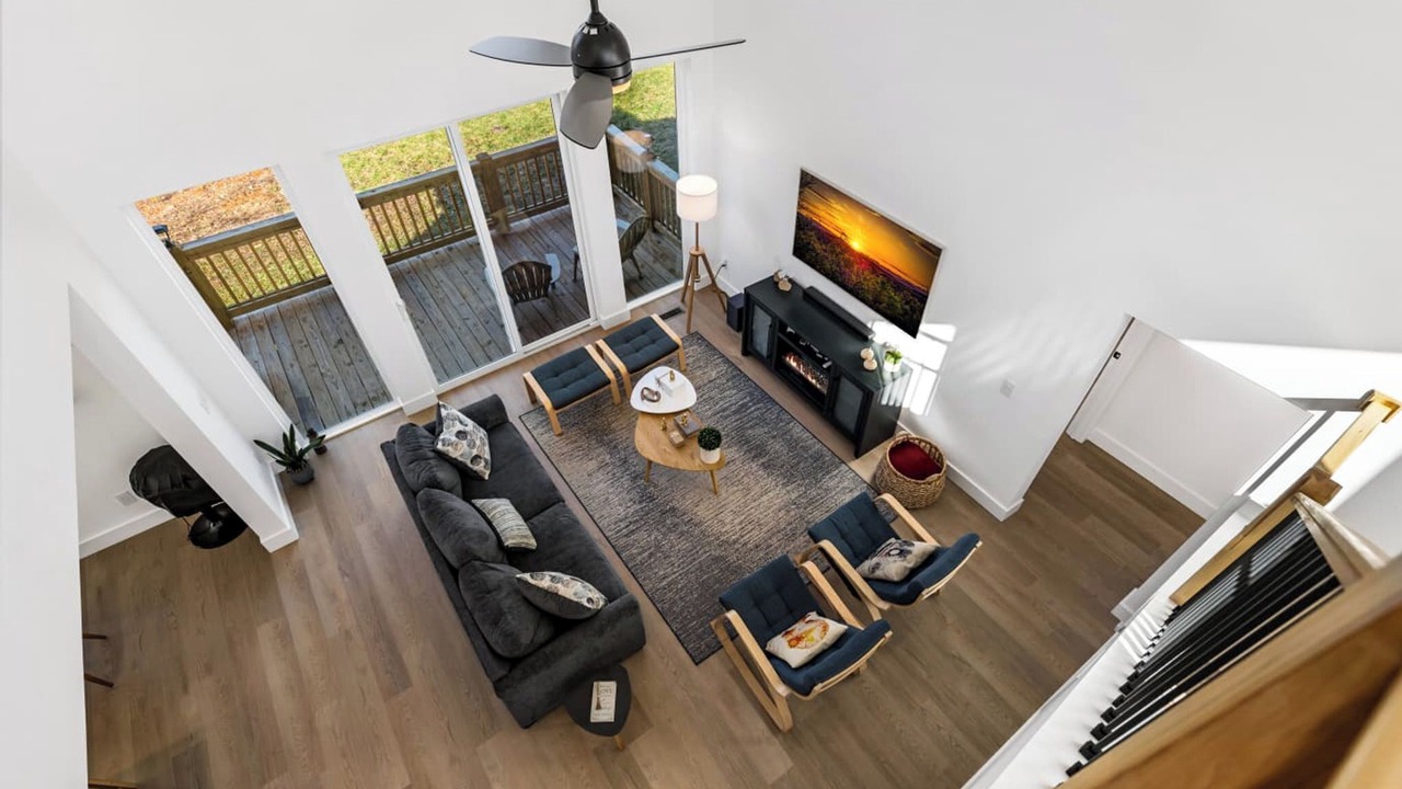 Photo of Livingroom in Talking Rock