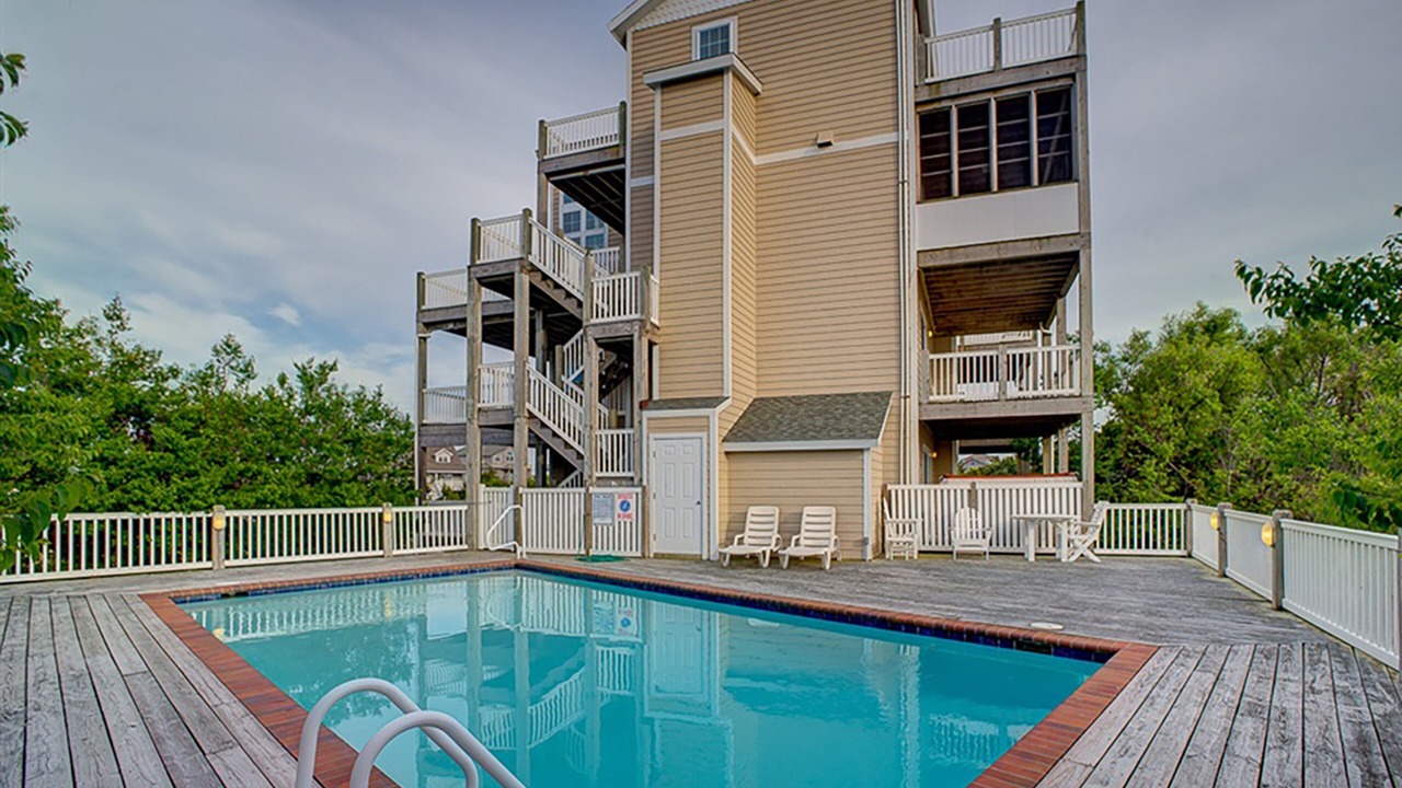 Photo of Outdoor in Waves