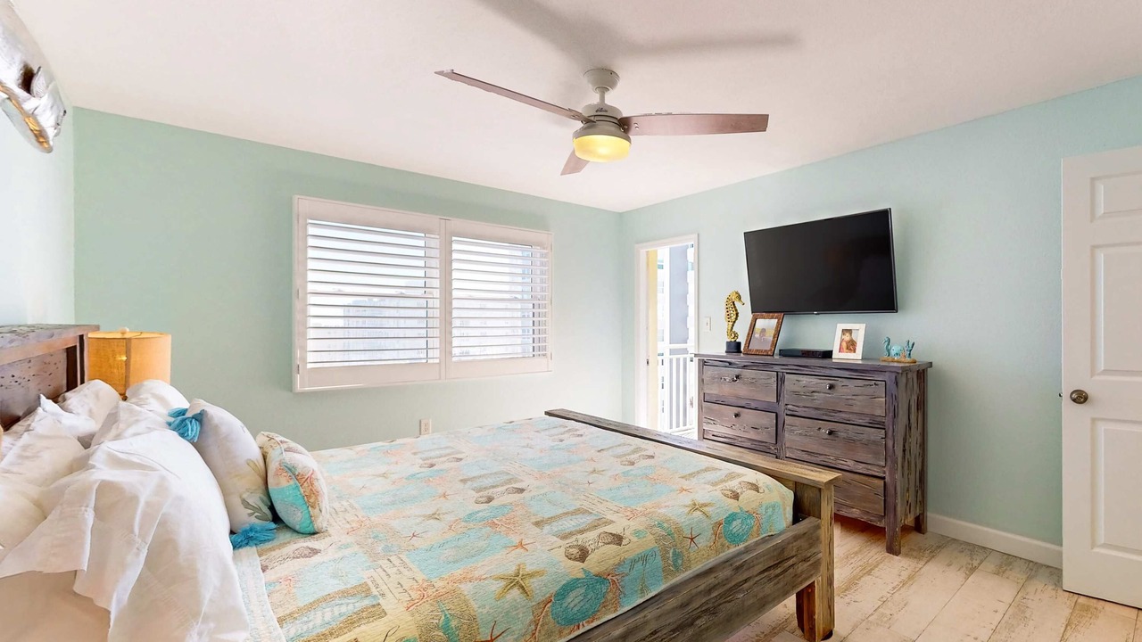 Photo of Bedroom in Redington Shores