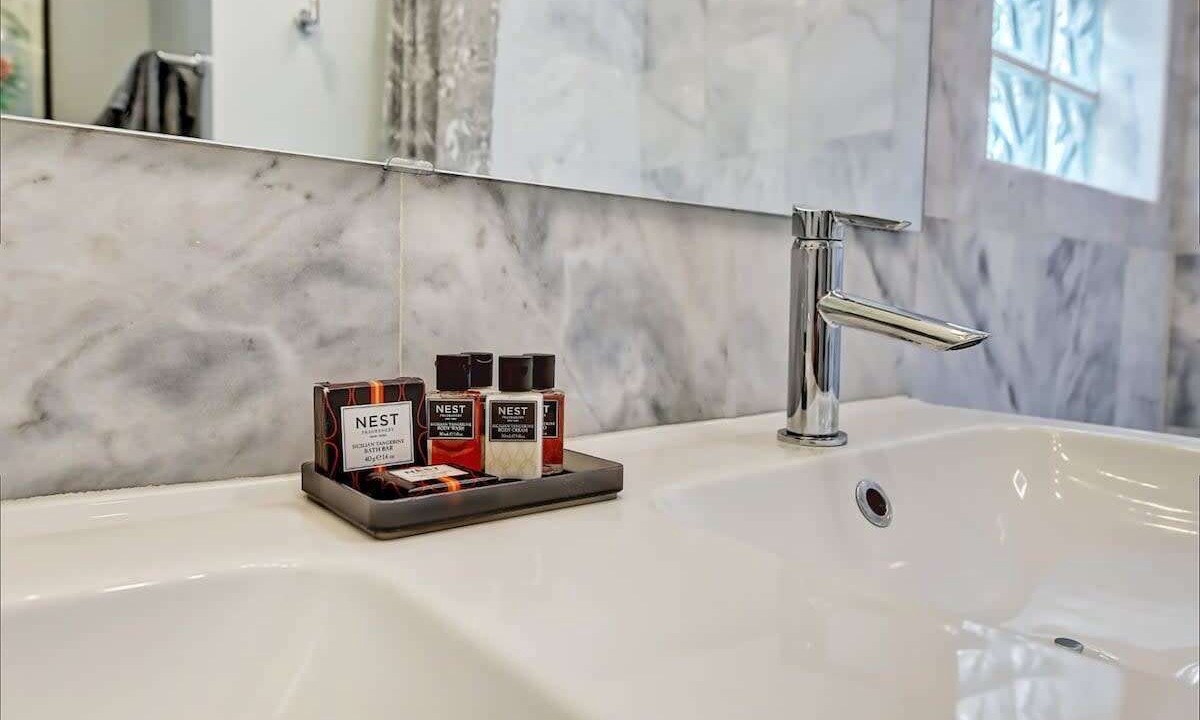 Photo of Bathroom in Cherry