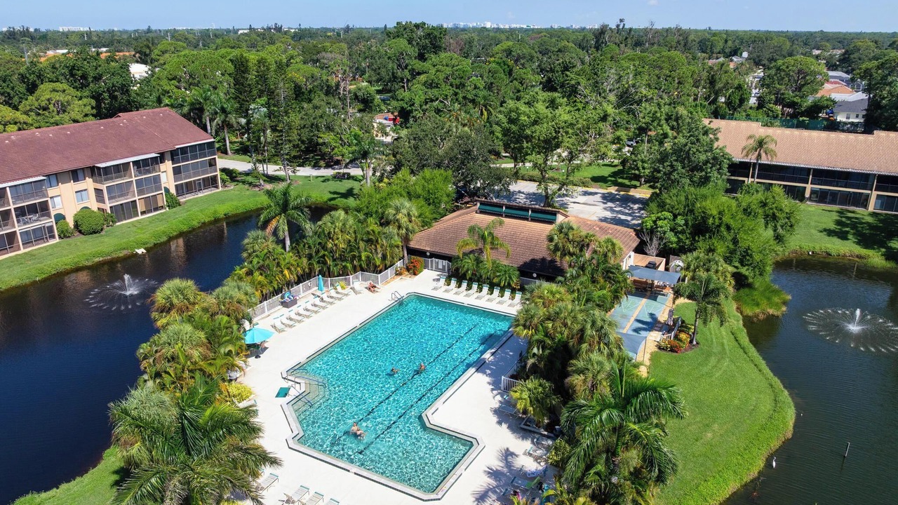 Photo of Outdoor in Gulf Gate Estates