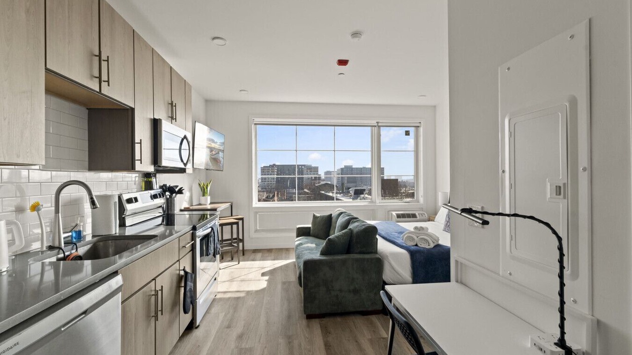 Photo of Bedroom in Poplar