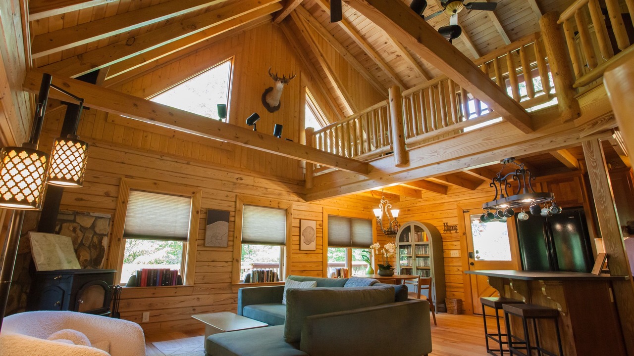 Photo of Livingroom in Dawsonville