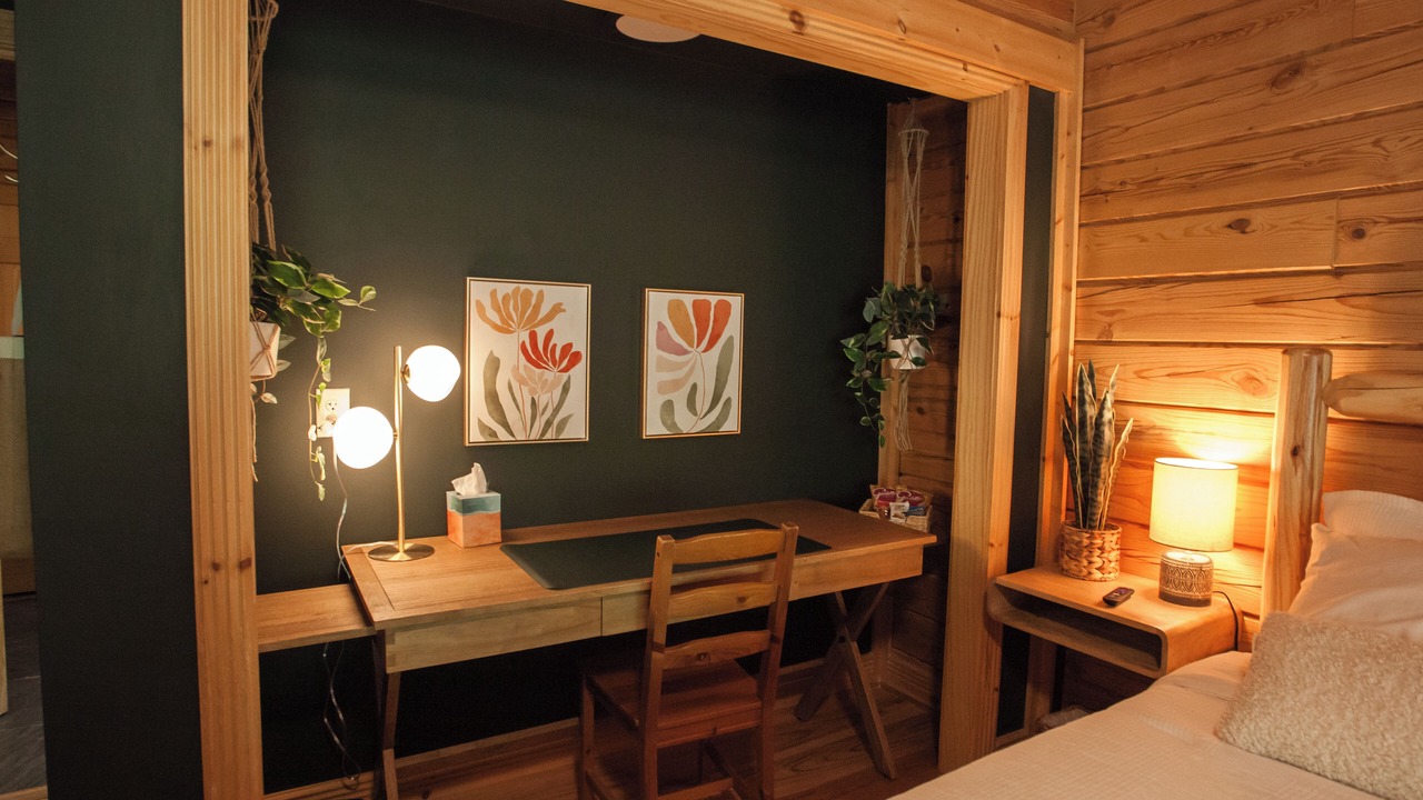 Photo of Bedroom in Dawsonville