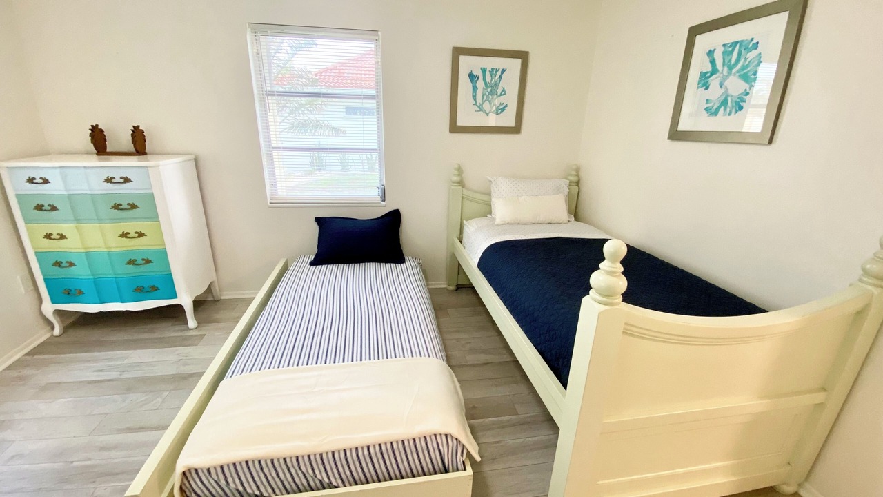 Photo of Bedroom in Edgewater