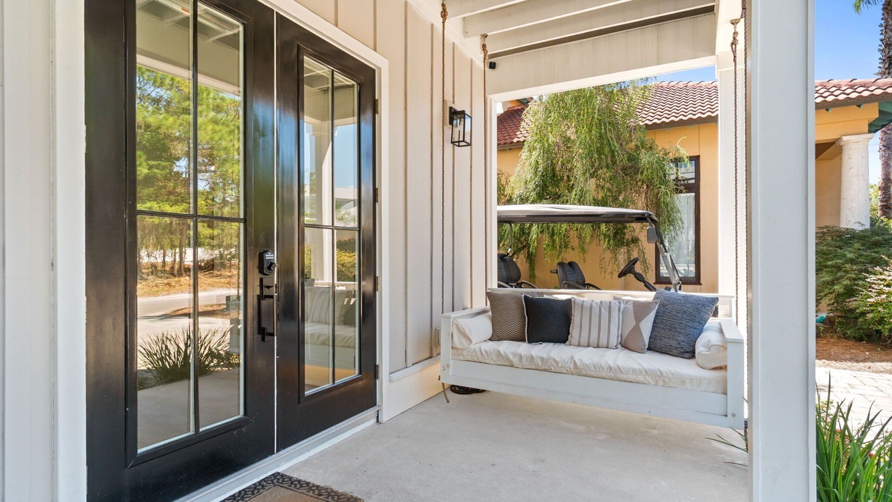 Photo of Outdoor in Emerald Waters Village