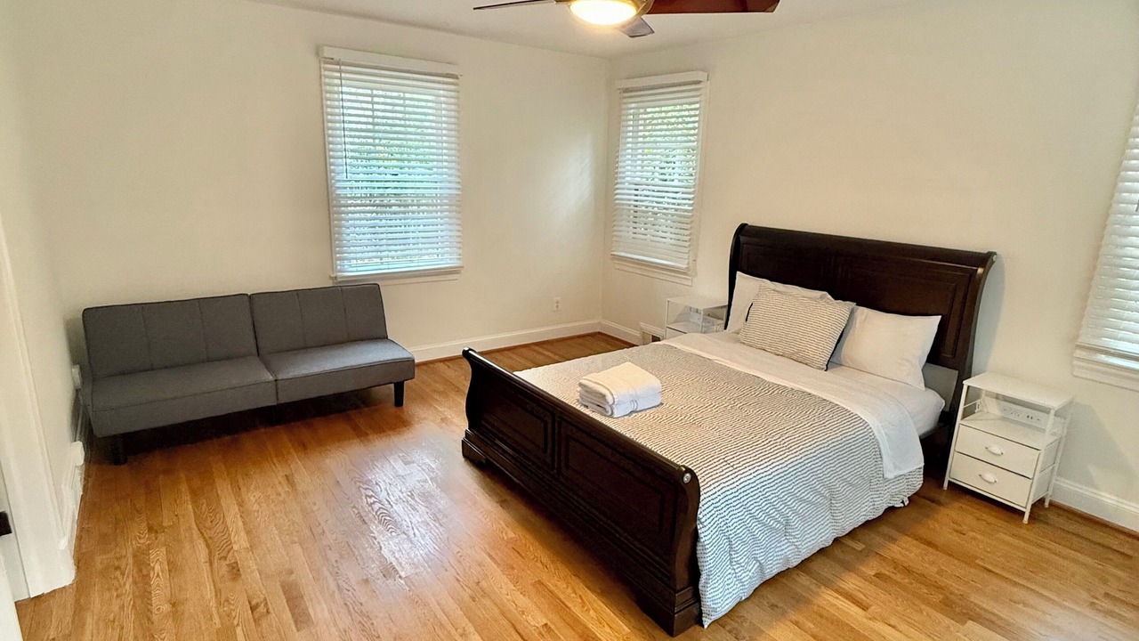 Photo of Bedroom in Bethesda