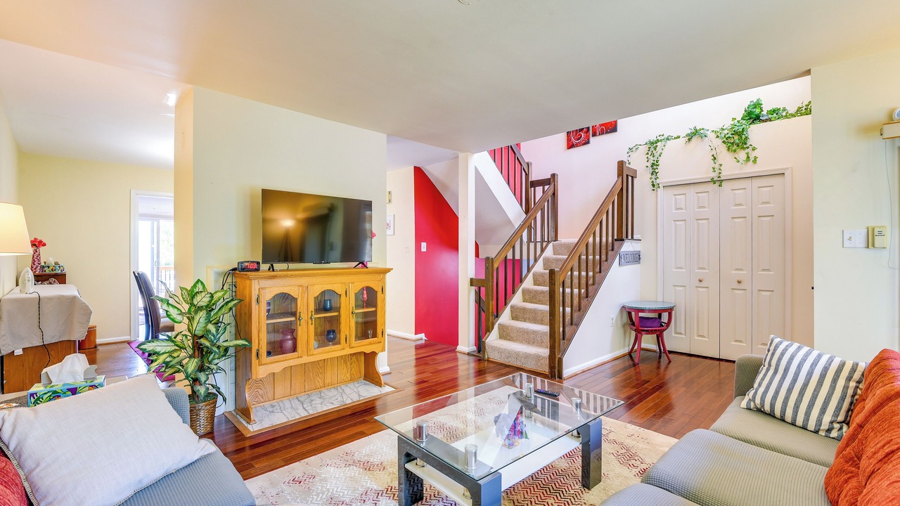 Photo of Livingroom in Herndon