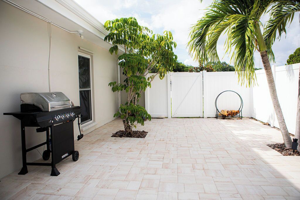 Photo of Patio Balcony in Pinellas Point