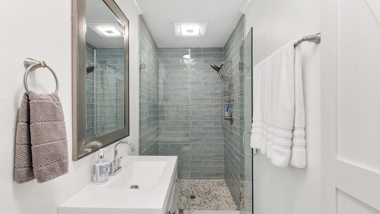 Photo of Bathroom in Crystal Shores