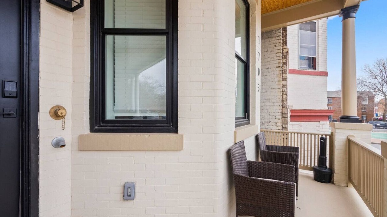 Photo of Patio Balcony in Bloomingdale