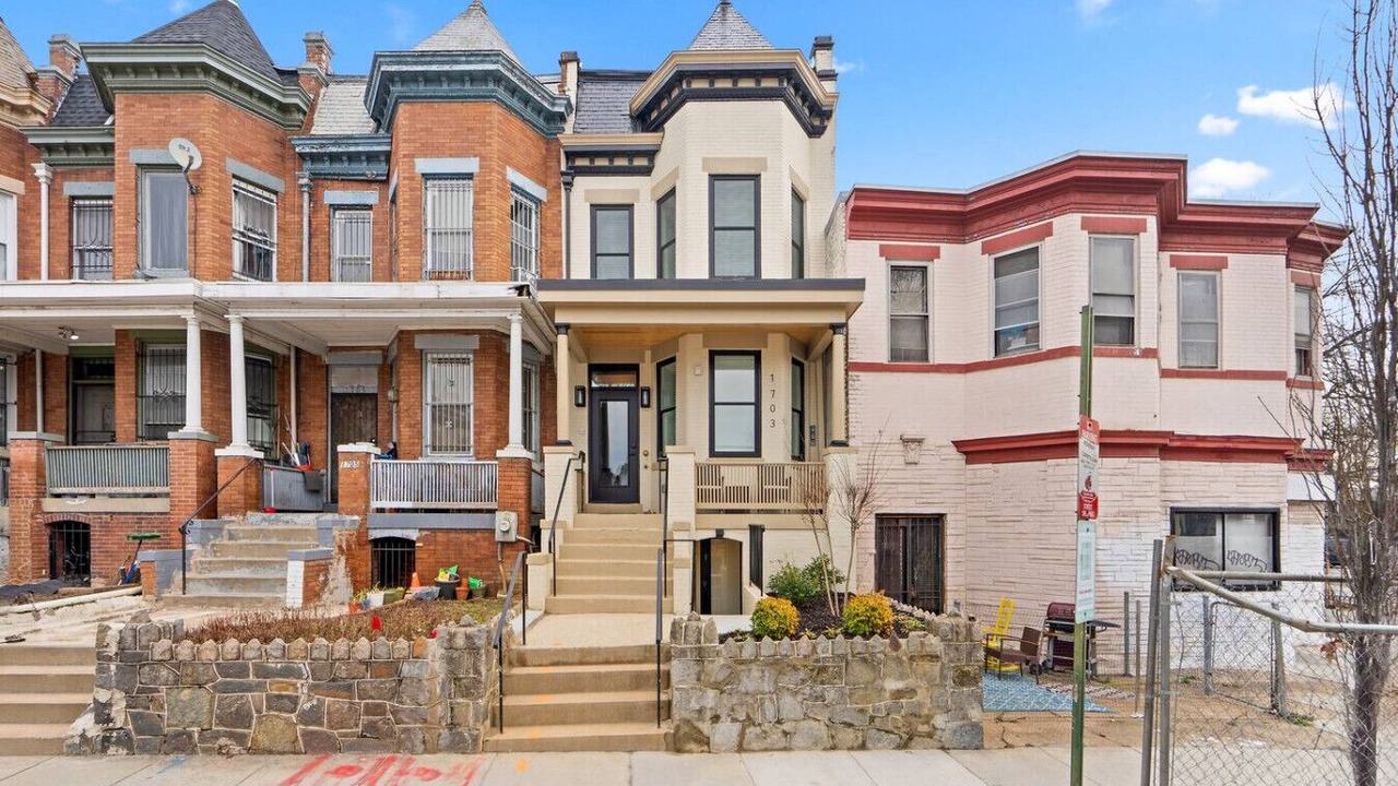 Photo of Outdoor in Bloomingdale