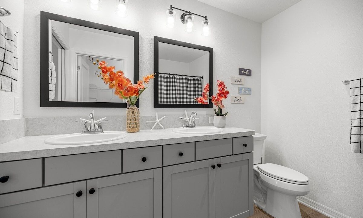 Photo of Bathroom in Sumter County