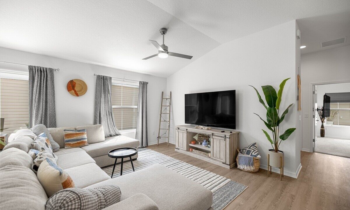 Photo of Livingroom in Sumter County