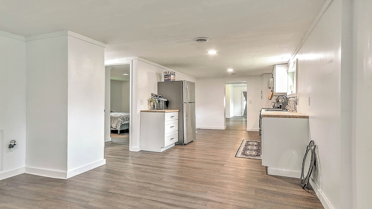 Photo of Bedroom in Colonial Heights