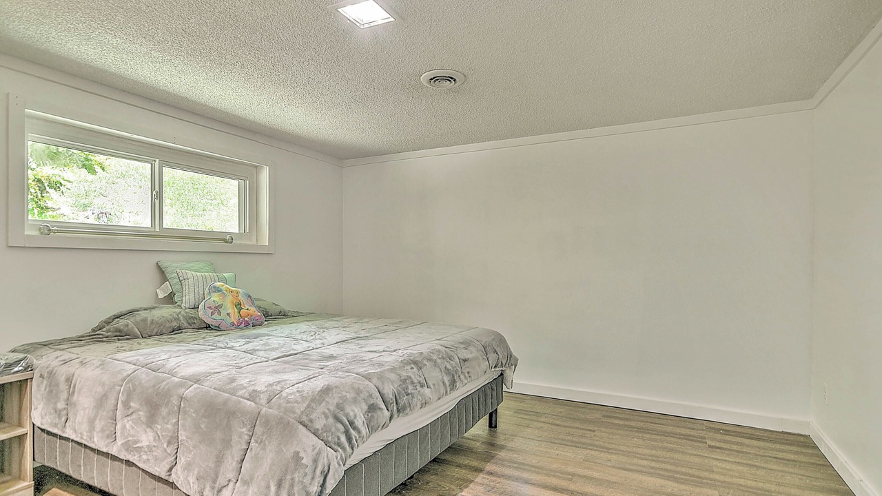 Photo of Bedroom in Colonial Heights