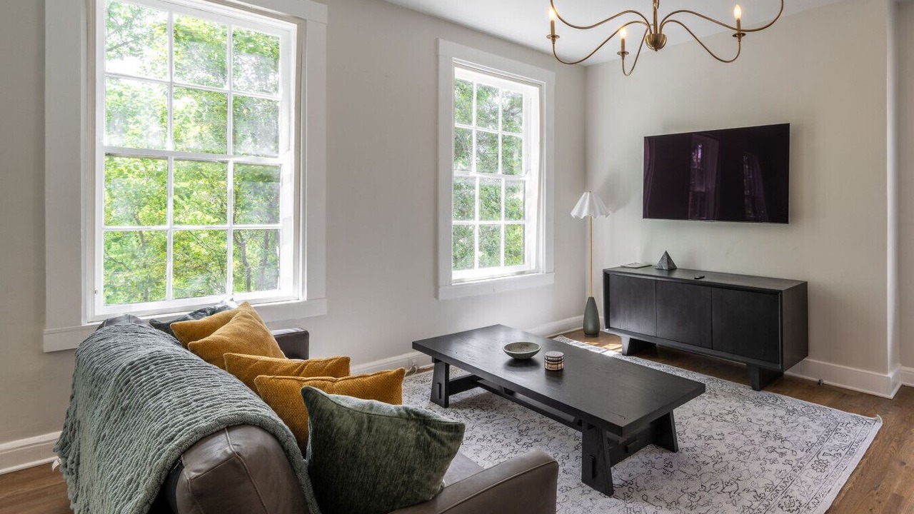 Photo of Livingroom in Pendleton