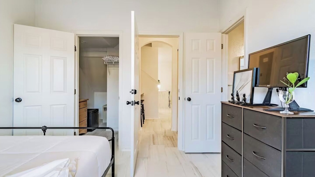 Photo of Bedroom in Regal Palms