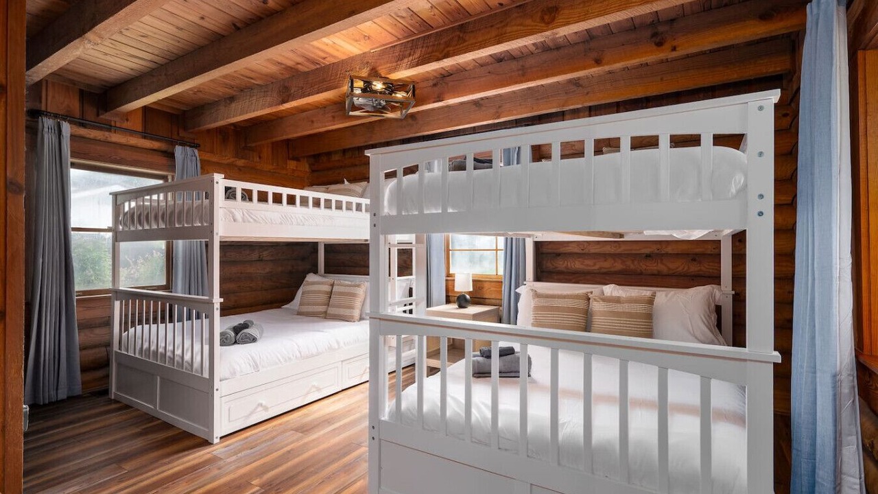 Photo of Bedroom in Auburndale