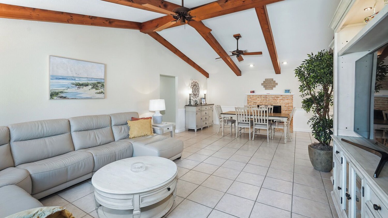Photo of Livingroom in South Venice
