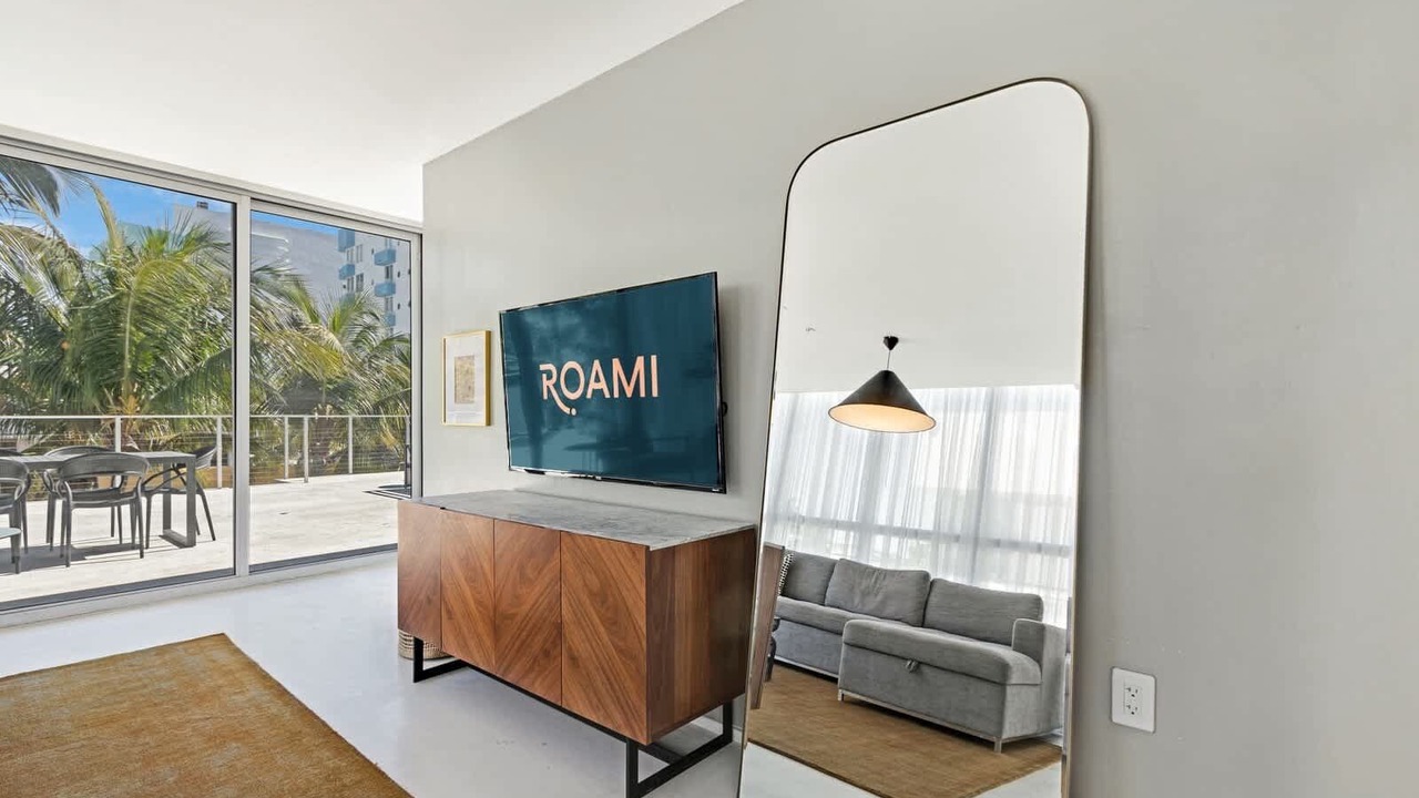 Photo of Livingroom in South Pointe
