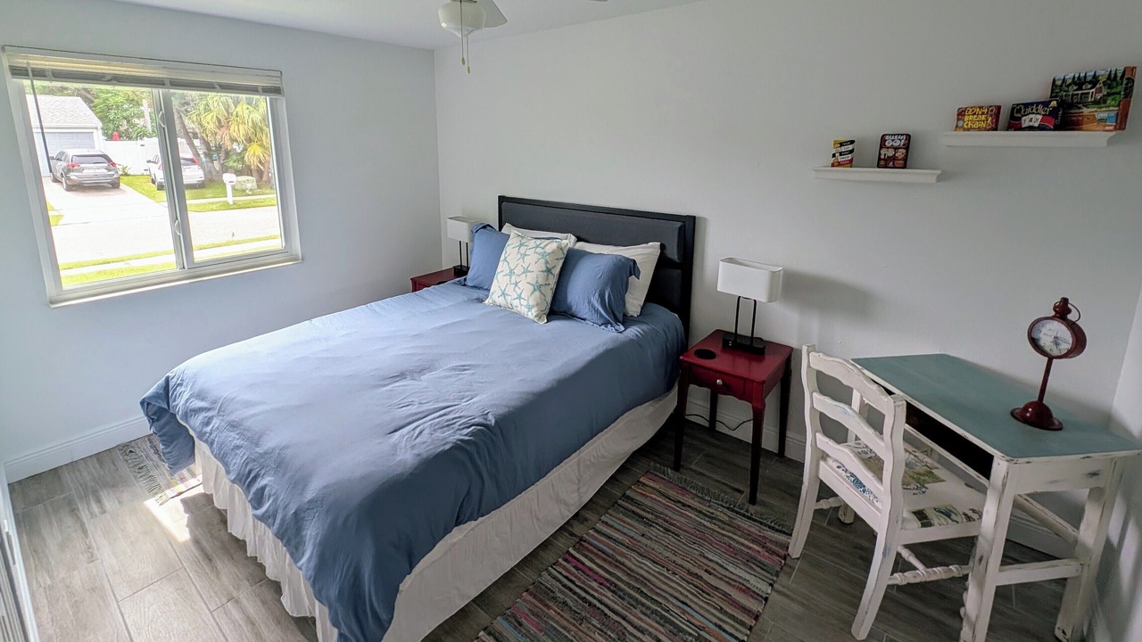 Photo of Bedroom in Oldsmar
