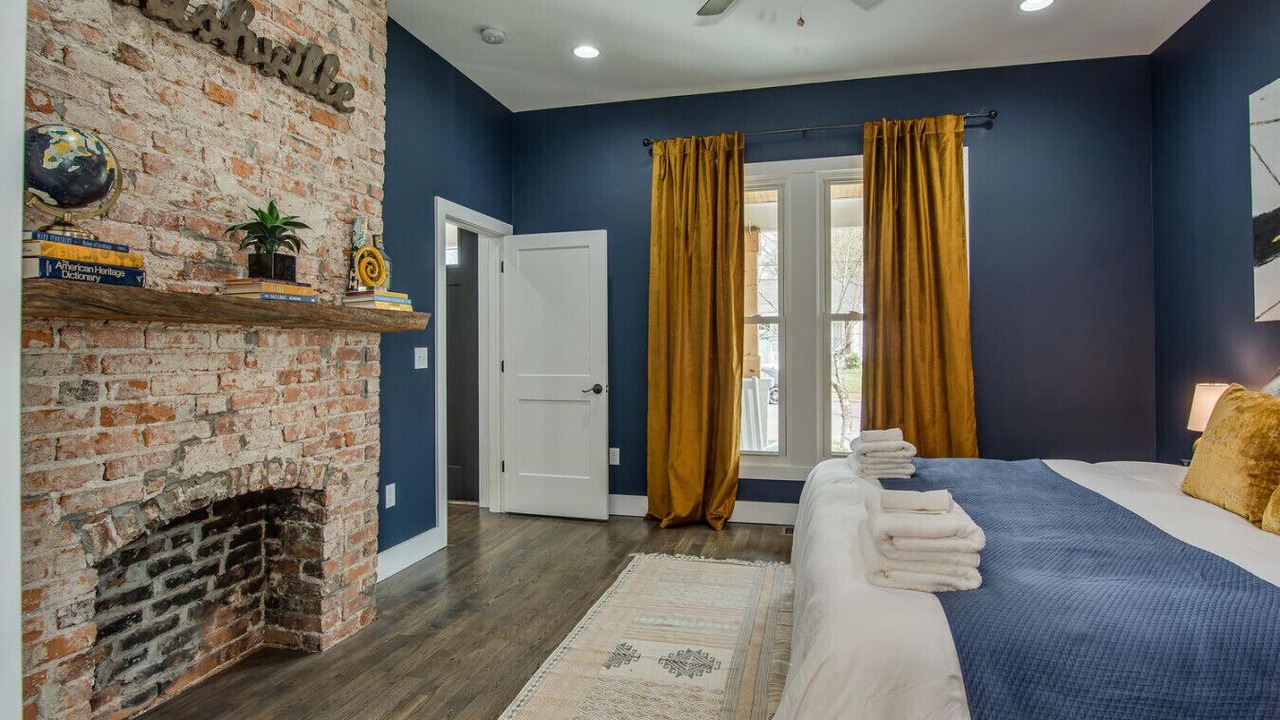 Photo of Bedroom in Cleveland Park