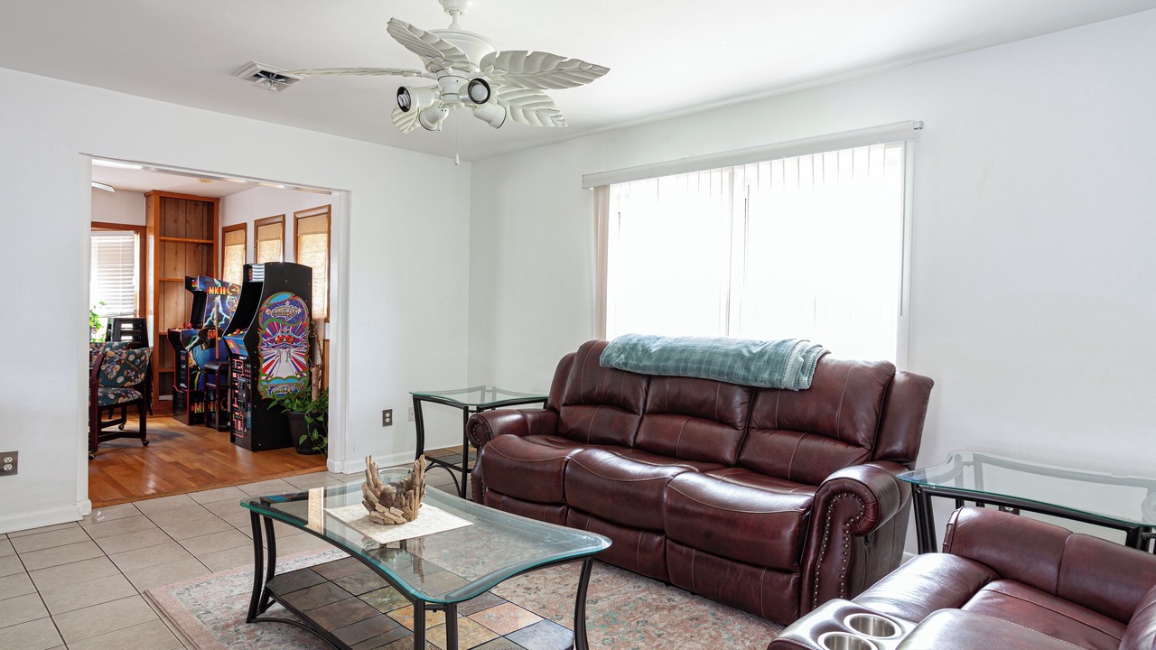 Photo of Livingroom in Hampton