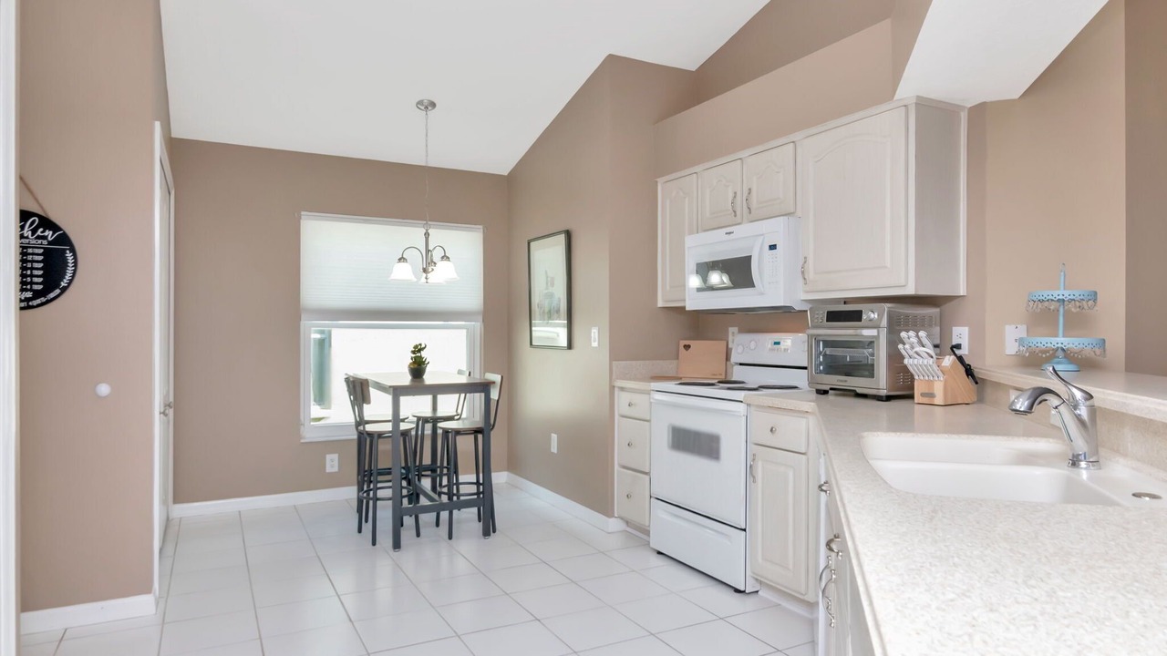 Photo of Kitchen in Meadow Pointe