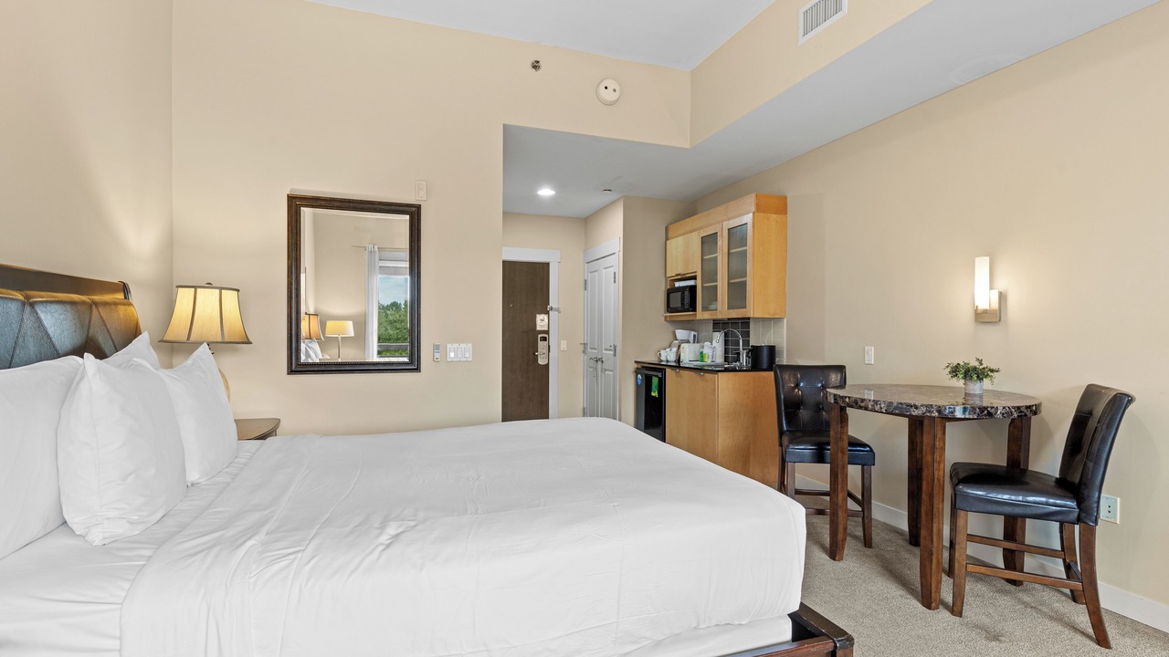 Photo of Bedroom in Baytowne Wharf