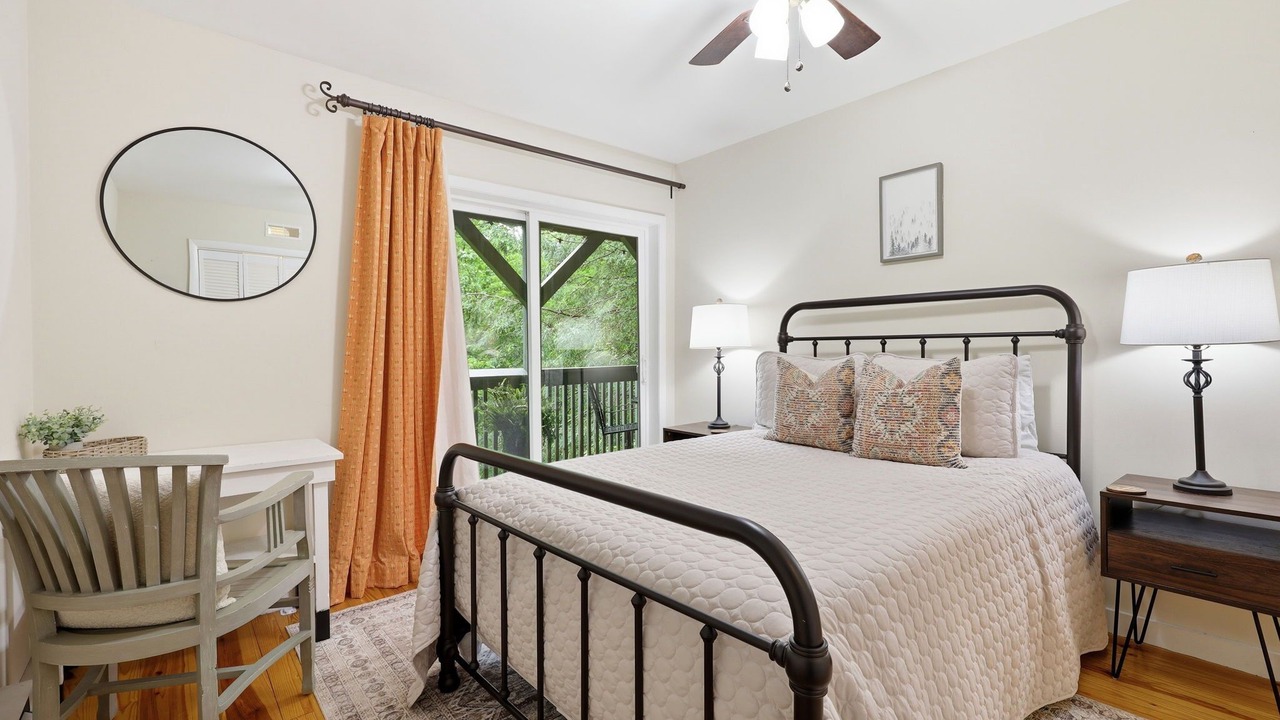 Photo of Bedroom in Mill Ridge