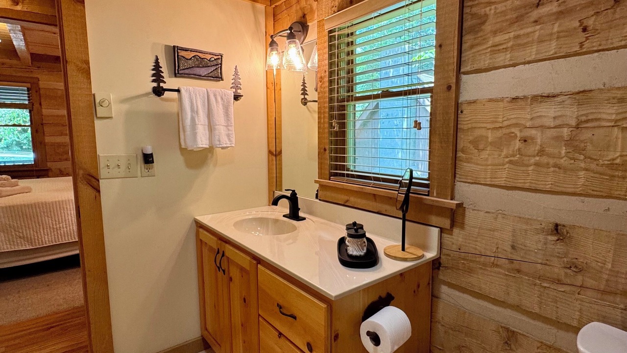 Photo of Bathroom in Seven Devils
