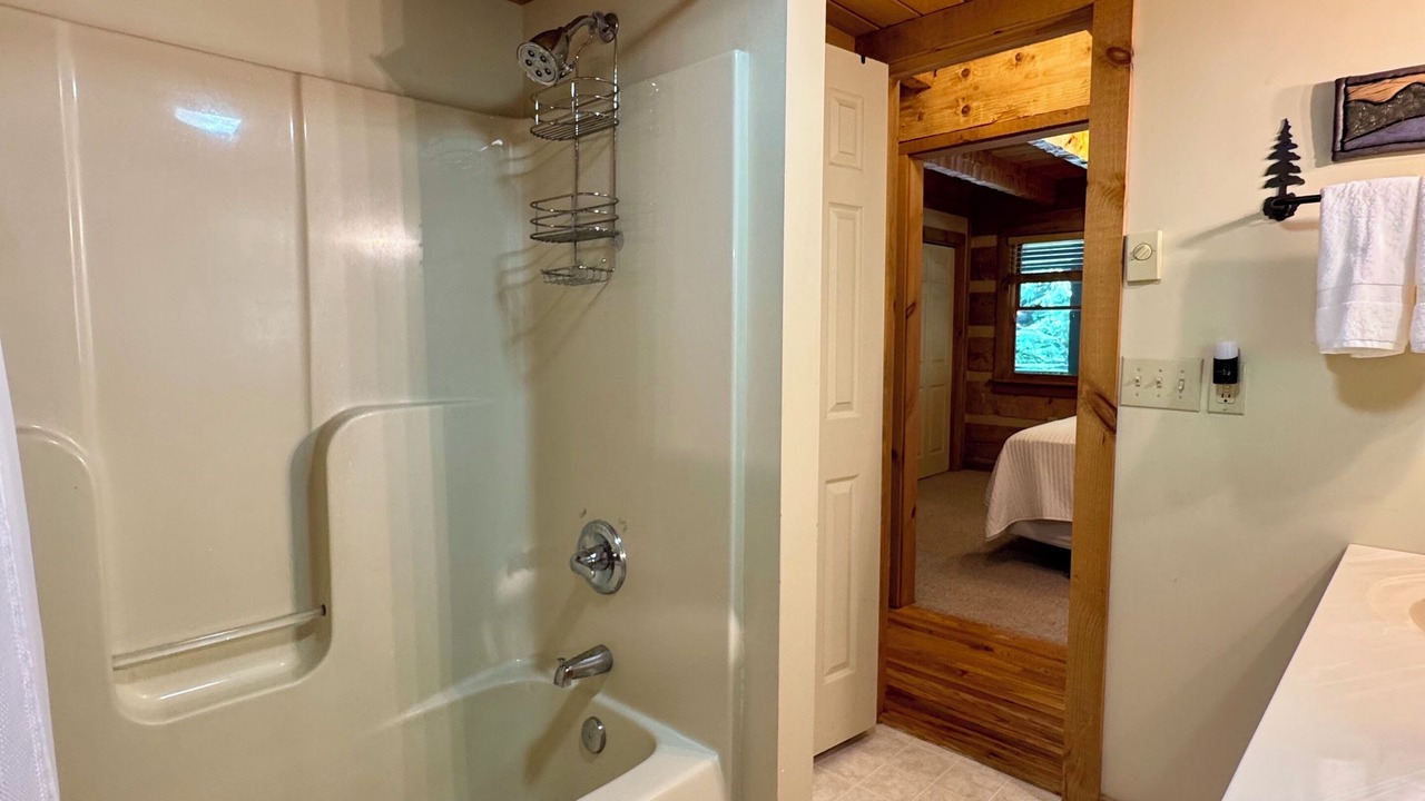 Photo of Bathroom in Seven Devils